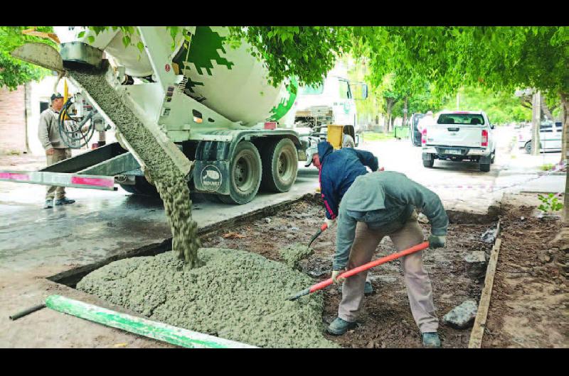 La Municipalidad de La Banda sigue desarrollando un amplio plan de reparacioacuten de calles en toda la ciudad