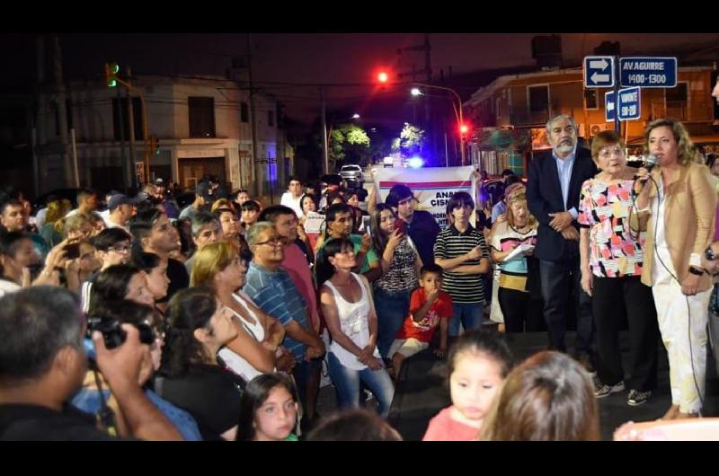 Habilitan iluminacioacuten LED y semaacuteforos en calles de la Capital