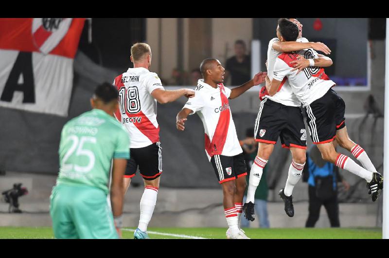 River derrotoacute a Unioacuten y se consolidoacute en la cima del torneo