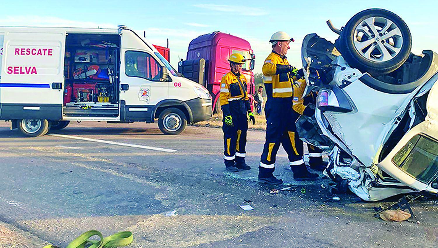 Las rutas 9 y 34 se quedariacutean  sin el servicio de los bomberos