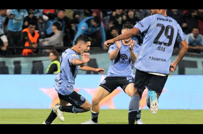 Con un golazo de Vegetti Belgrano vencioacute a Newells y es escolta de River