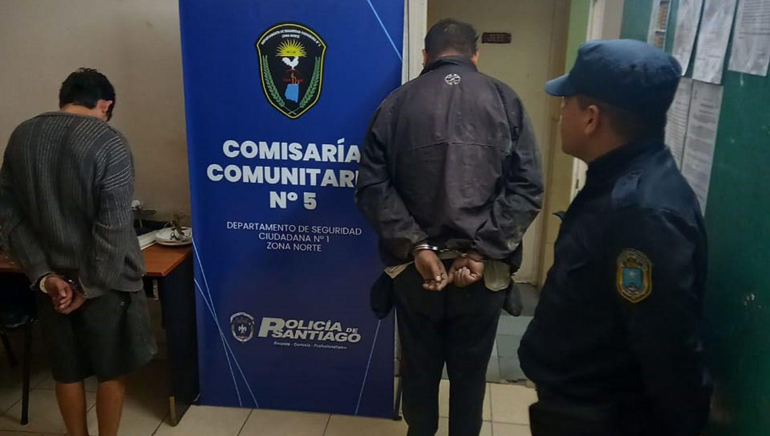 Atrapan a dos ladrones en el patio de una casa