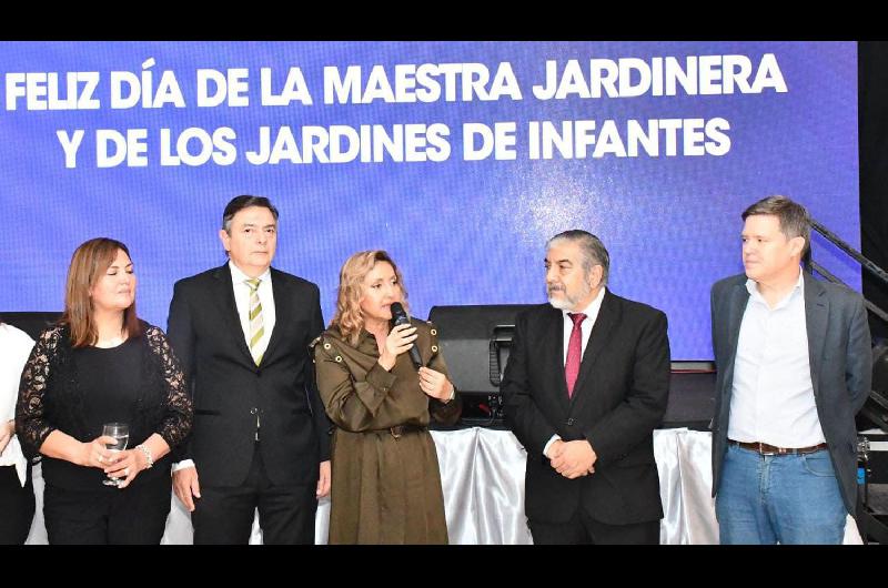 Norma Fuentes elogioacute a docentes de los jardines de infantes municipales