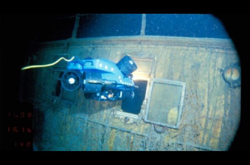 Desaparecioacute un submarino turiacutestico que llevaba a ver los restos del Titanic- cuaacutento costaba la expedicioacuten