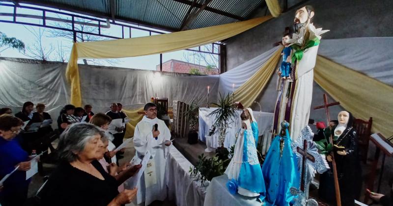 Los bandentildeos honraron a San Cayetano en su fiesta patronal