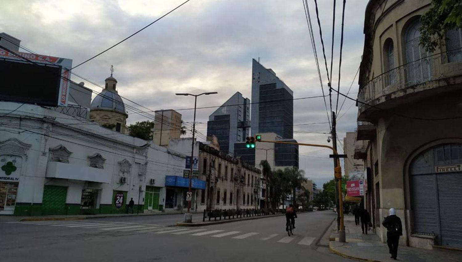 Friacuteo amanecer en Santiago con apenas 3deg- iquestCoacutemo continuaraacute el tiempo