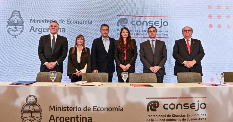 Massa anuncioacute medidas para autoacutenomos y monotributistas junto a un plan para pymes