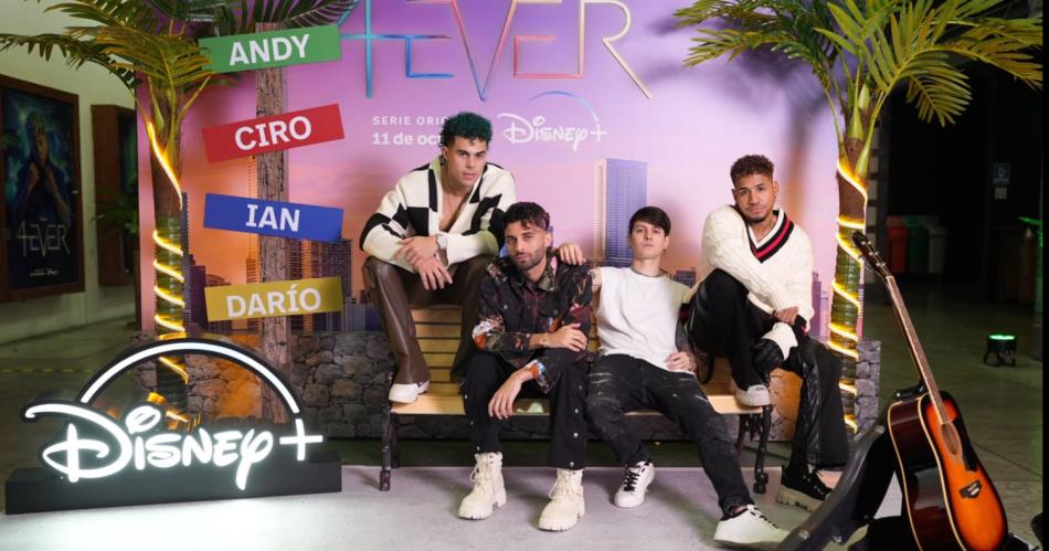 4EVER la serie de Disney  que marca el debut actoral de los integrantes de CNCO