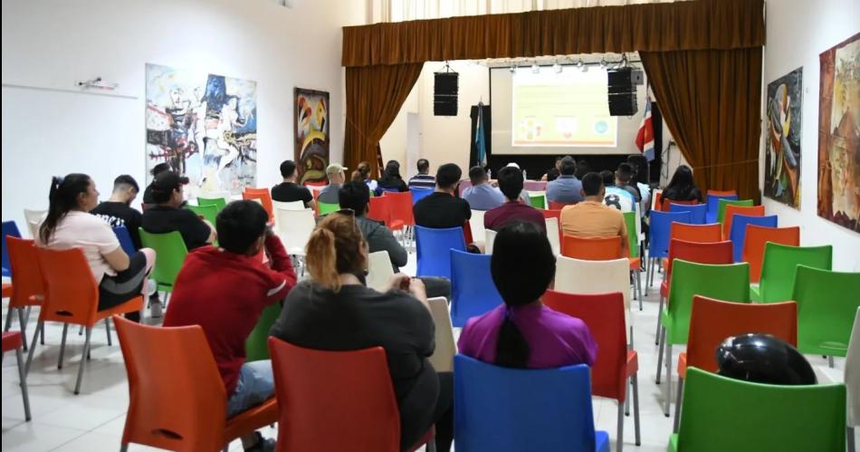 Se inicioacute curso de Manipulacioacuten Segura de Alimentos en la Casa de la Cultura