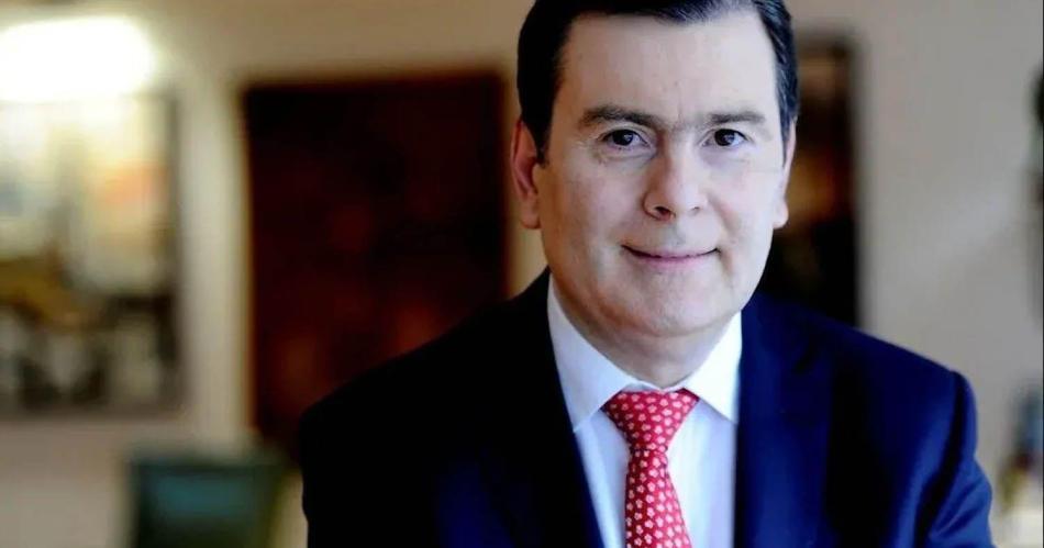 El Gobernador Dr Gerardo Zamora saludoacute al EL LIBERAL por sus 125 antildeos