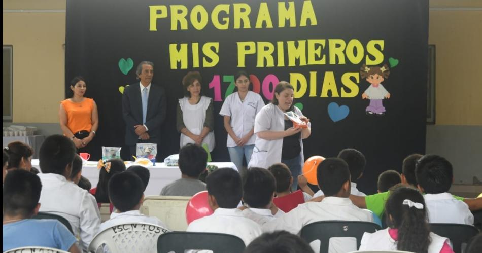 En la escuela Fragata Libertad lanzaron Mis Primeros 1700 Diacuteas