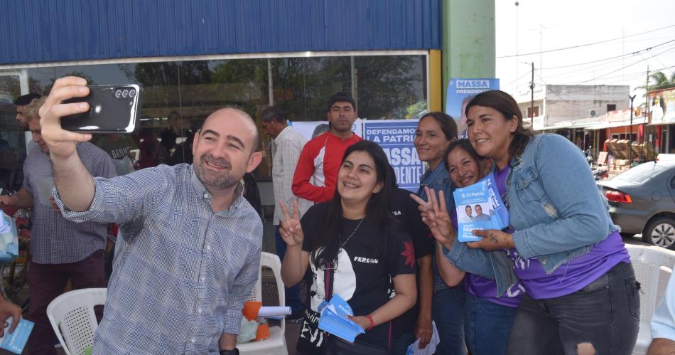 Mirolo recorrioacute la ciudad de Loreto con la campantildea Ahora Es Massa