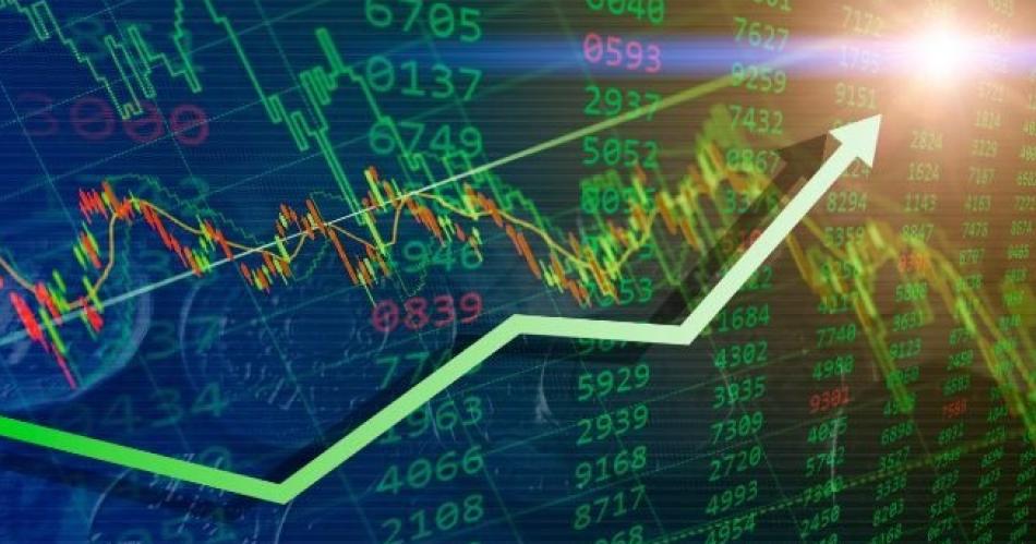 Furor en los mercados tras triunfo de Milei- ADRs explotan hasta 38-en-porciento- y bonos escalan hasta 7-en-porciento-