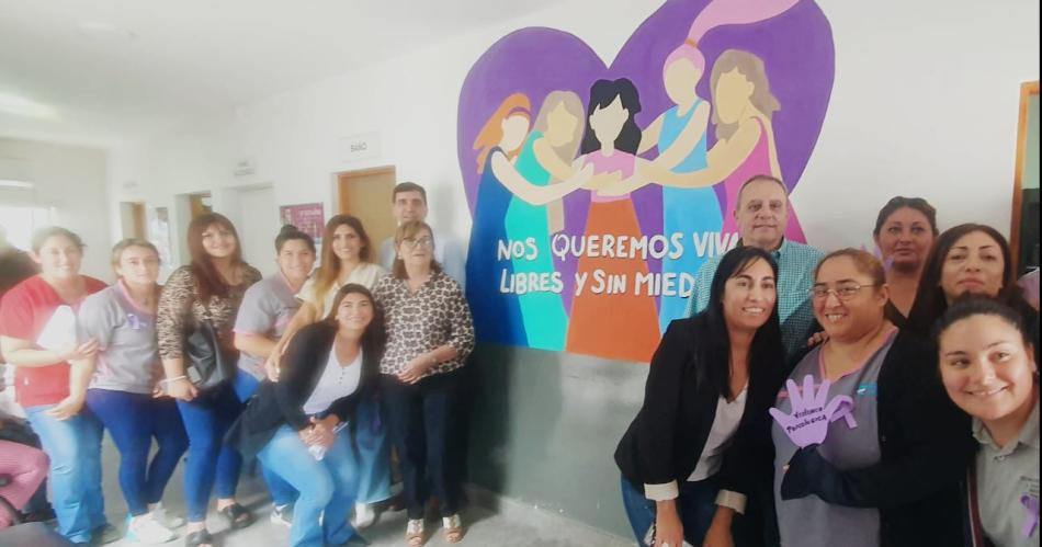 Descubren mural por la Eliminacioacuten de la Violencia contra la Mujer