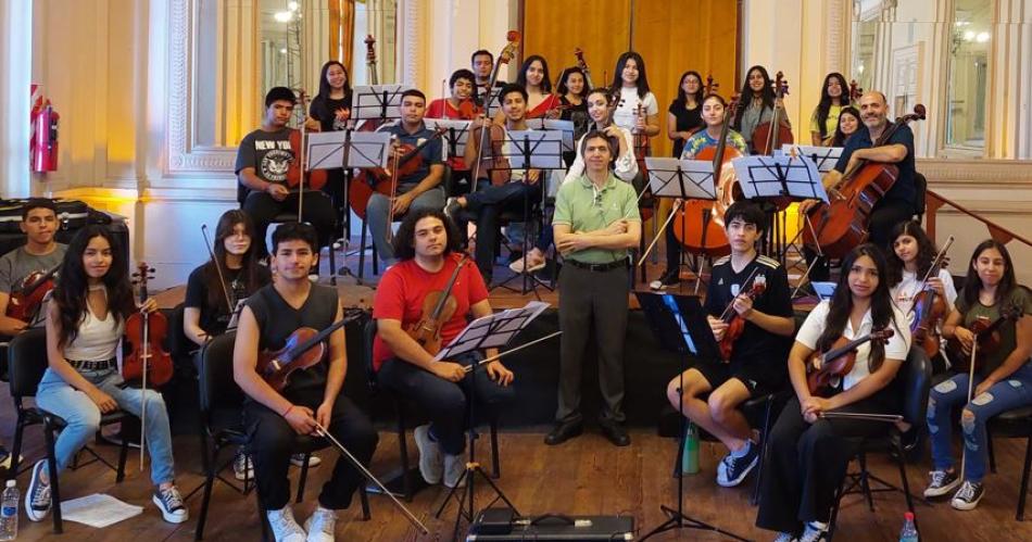 Las orquestas Gioia Giovanile y La Diapasoacuten regalaraacuten sonidos navidentildeos