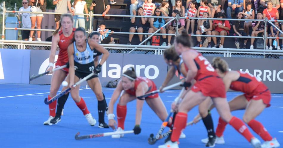 Las Leonas derrotaron a Gran Bretantildea en el debut 