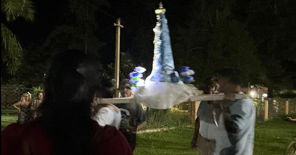 Celebracioacuten y Procesioacuten por las calles de San Pedro de Colalao organizada por los pobladores