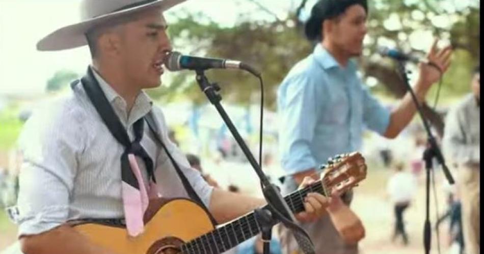 Pablo Araujo lanzoacute Regreso al campo con emotivo videoclip