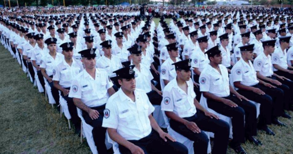 El listado completo de ascensos de la Policiacutea de Santiago del Estero