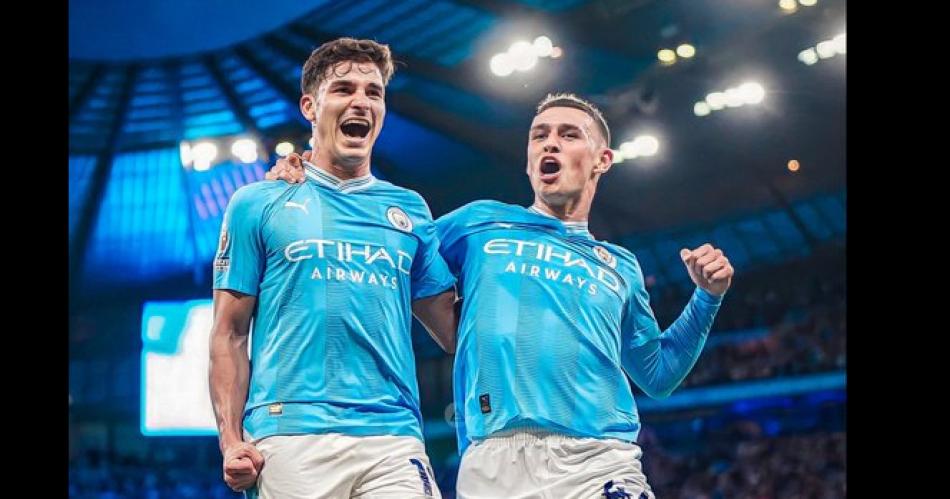 Juli�n Álvarez la sigue rompiendo en el Manchester City y ayer volvió a marcar un gol