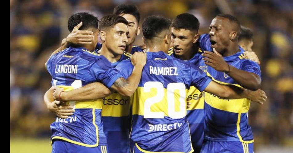  Ezequiel Bullaude en el comienzo del encuentro marcó el único gol de la noche en el Padre Martearena