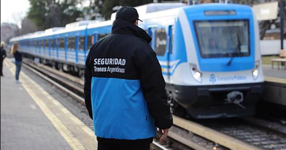 La Unioacuten Ferroviaria se adhiere a medida de fuerza del mieacutercoles 24 con su propio reclamo