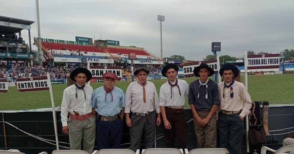 Jinetes novatos santiaguentildeos se lucieron en el Festival de Doma de Jesuacutes Mariacutea