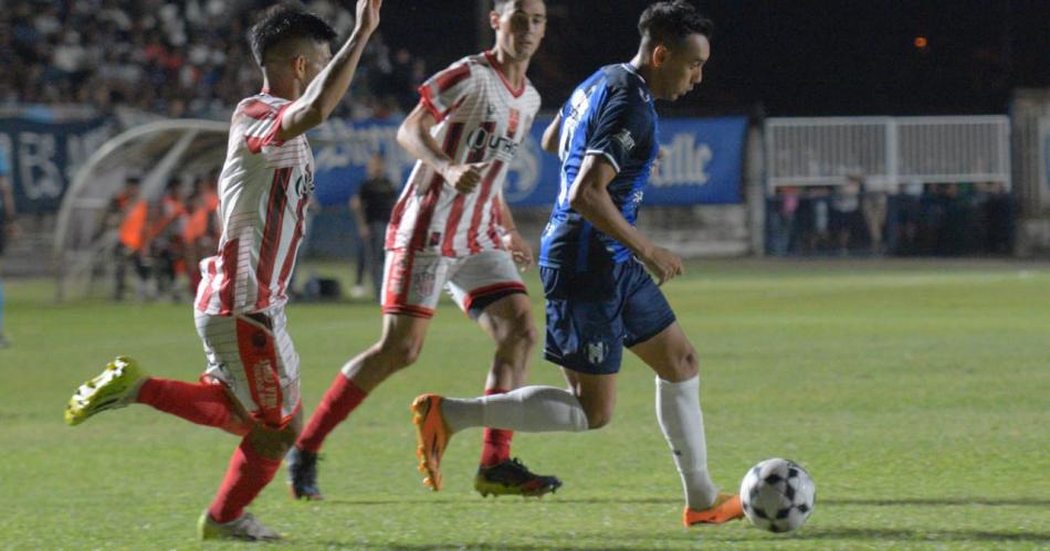 Del goleador Claudio Vega- Hablamos en la cancha