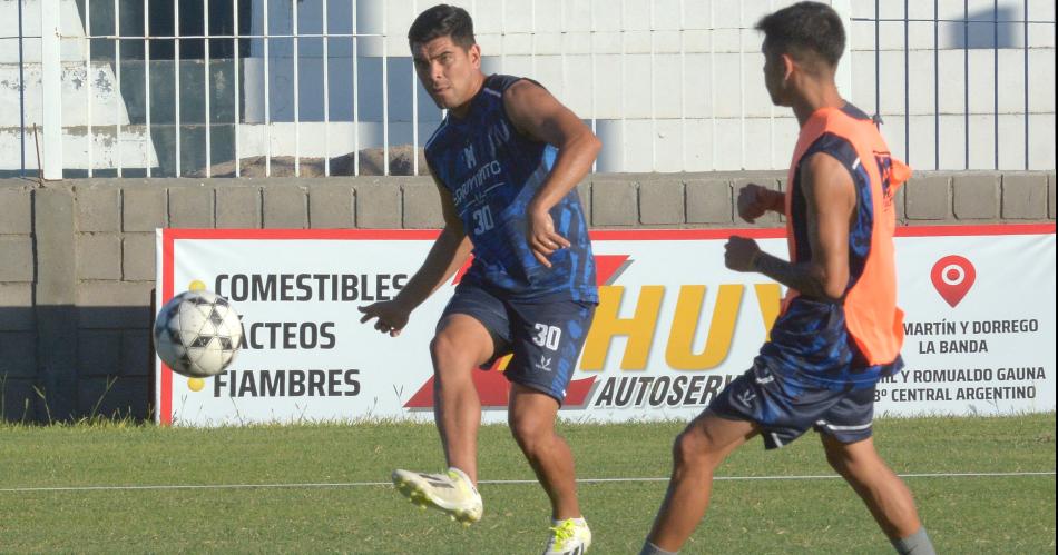 Nahuel Speck por Matiacuteas Pato seriacutea el uacutenico cambio en Sarmiento ante Las Palmas