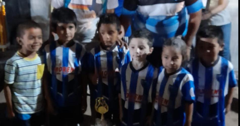 Culminoacute con eacutexito el torneo Clausura de la Liga Infantil de Antildeatuya