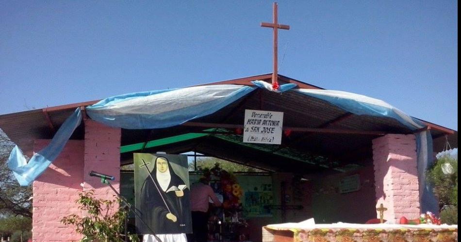 En el templete de Villa Siliacutepica tambieacuten se aguardaraacute el momento de la canonizacioacuten