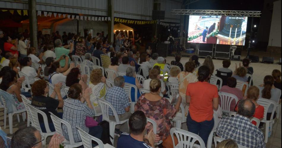 Villa Siliacutepica fue sede de una vigilia inolvidable por la Santa Mama Antula