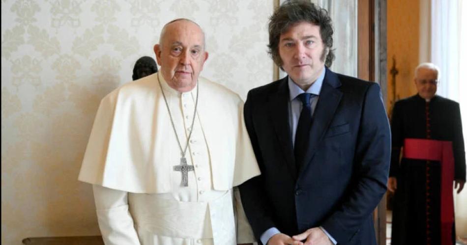 Milei y Francisco estuvieron reunidos maacutes de una hora en el Vaticano