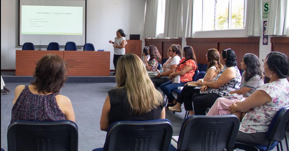 Con nuevos desafiacuteos y grandes expectativas vuelven al trabajo los docentes santiaguentildeos