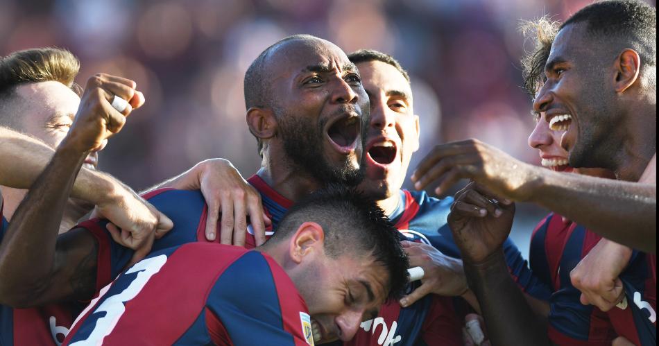 San Lorenzo ganoacute por primera vez ante un Tigre que se hunde