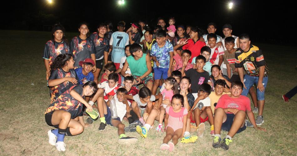 Lanzan campeonato infantil de fuacutetbol con escuelitas de Colonia El Simbolar