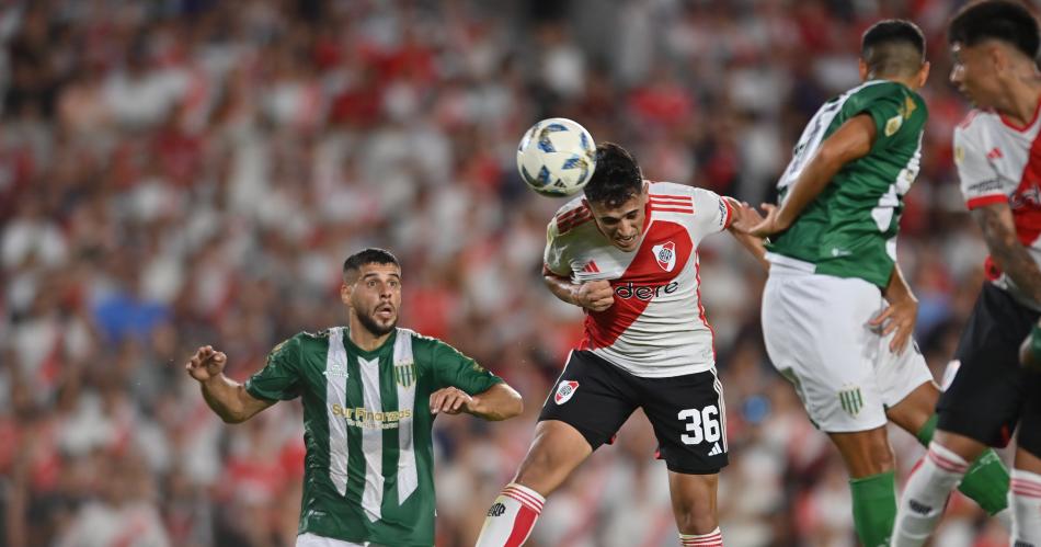 River empatoacute ante Banfield en el Monumental y quedoacute como escolta en la zona A