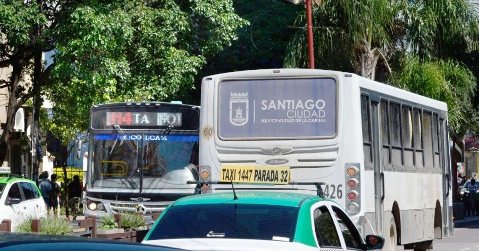 Se aproboacute la suba del boleto de colectivo- costaraacute 680 en Capital y La Banda