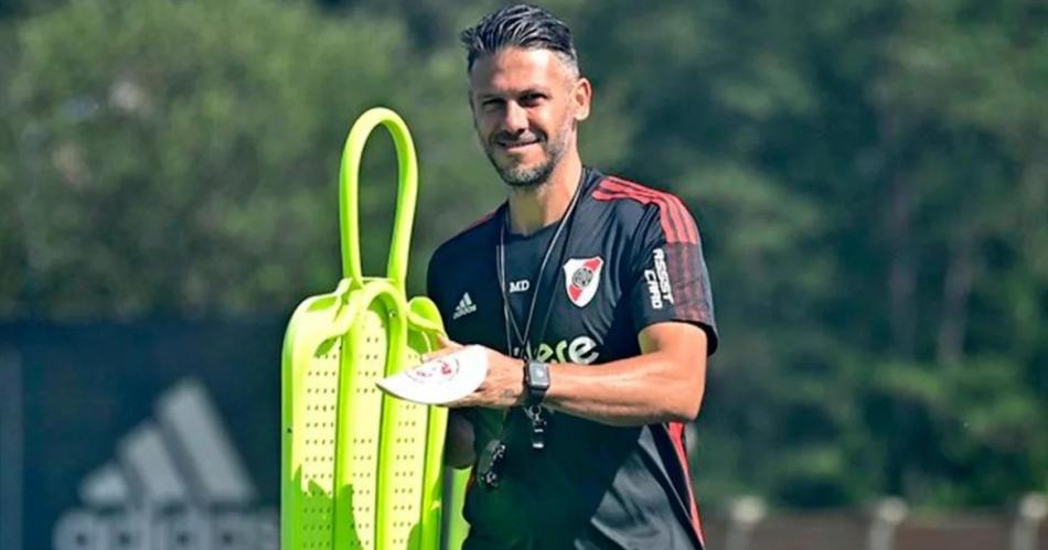 Demichelis evaluacutea una formacioacuten sorpresiva para enfrentar a Boca