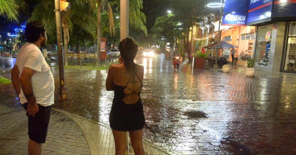 iexclAlivio Llegoacute la lluvia a Santiago luego de una sensacioacuten teacutermica de 50ordmC