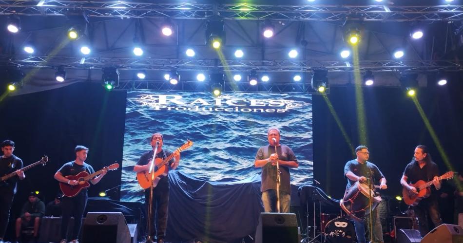 FOTOS  En Villa Ojo de Agua vibraron y cantaron al ritmo del carnaval y el cuarteto 