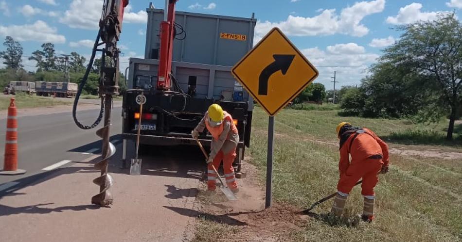 Conductores deberaacuten tomar precaucioacuten en Ruta 64 por tareas de mejoras