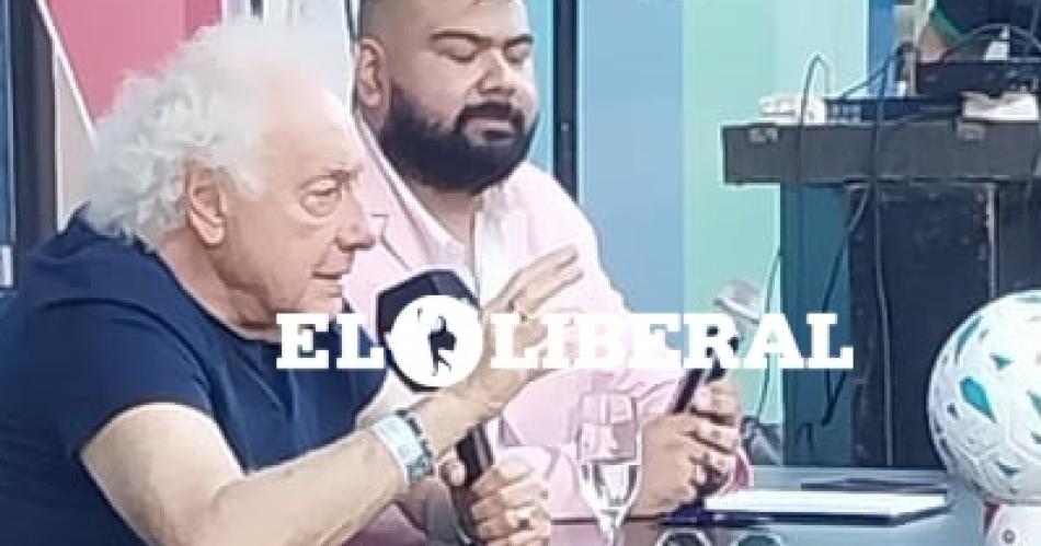 Guillermo Coppola ya estaacute en Santiago para asistir al encuentro Boca - Central Norte