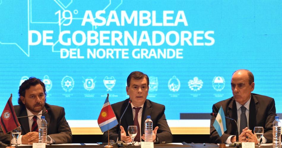 Zamora en la asamblea de Gobernadores- En el 2001 no teniacuteamos inflacioacuten y el paiacutes explotoacute hay que tambieacuten reactivar la economiacutea o que no se caiga demasiado