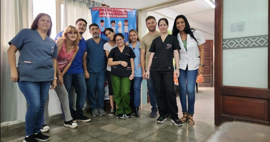 Un centenar de donantes de sangre registroacute la colecta voluntaria en Friacuteas