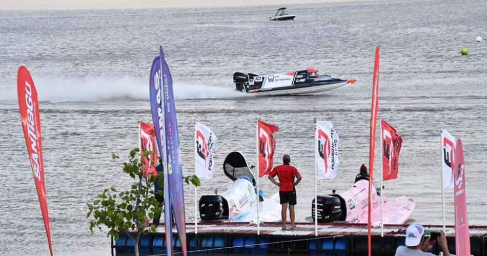 Comenzoacute el show de la F1 Power Boat