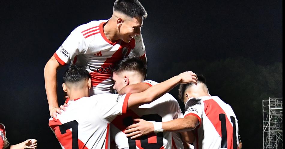 River dio caacutetedra y goleoacute 4 a 1 a Boca en el Torneo Proyeccioacuten de la Reserva