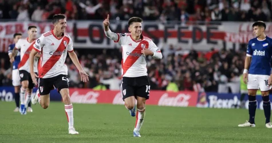 River vencioacute con autoridad a Nacional y se consolida como puntero del Grupo H