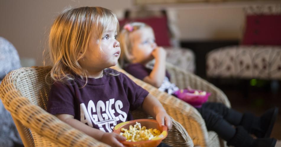 Chicos con sobrepeso y obesidad- la necesidad de controlar la alimentacioacuten de los nintildeos