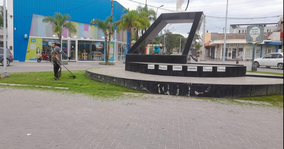 Personal municipal de Las Termas trabaja para mantener limpia la ciudad